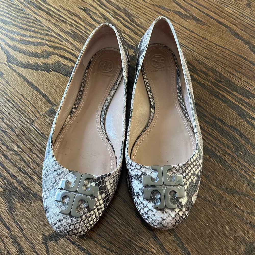 Tory Burch Snakeskin Classic Leather Reva Ballet Flats - Black and Gray